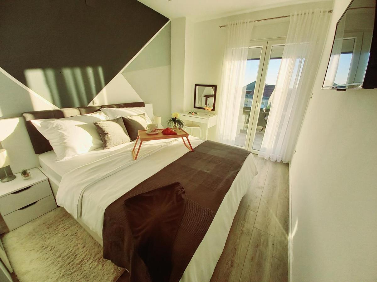 Villa Tia With Heated Pool & Jacuzzi Murvica  ภายนอก รูปภาพ