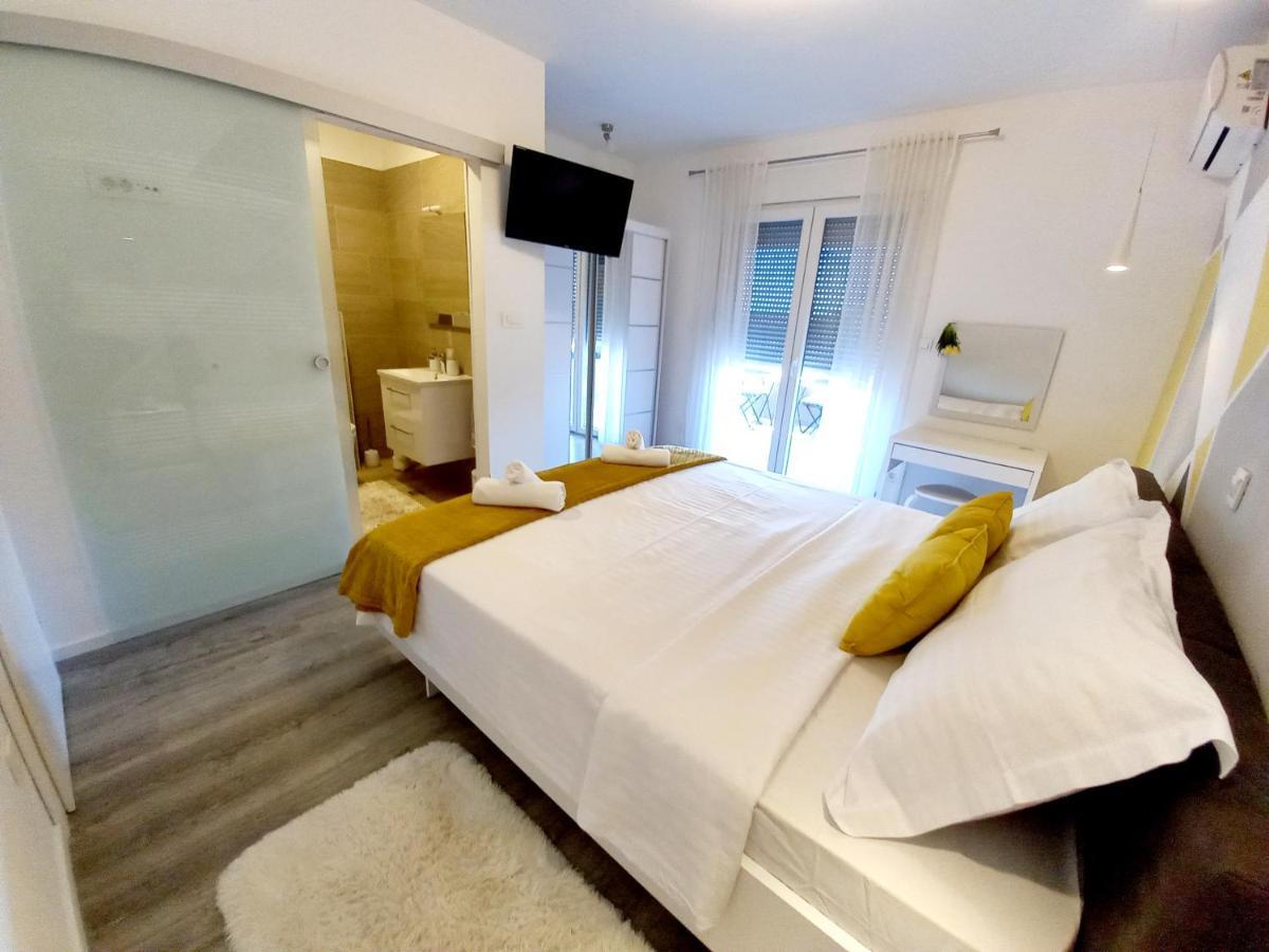 Villa Tia With Heated Pool & Jacuzzi Murvica  ภายนอก รูปภาพ