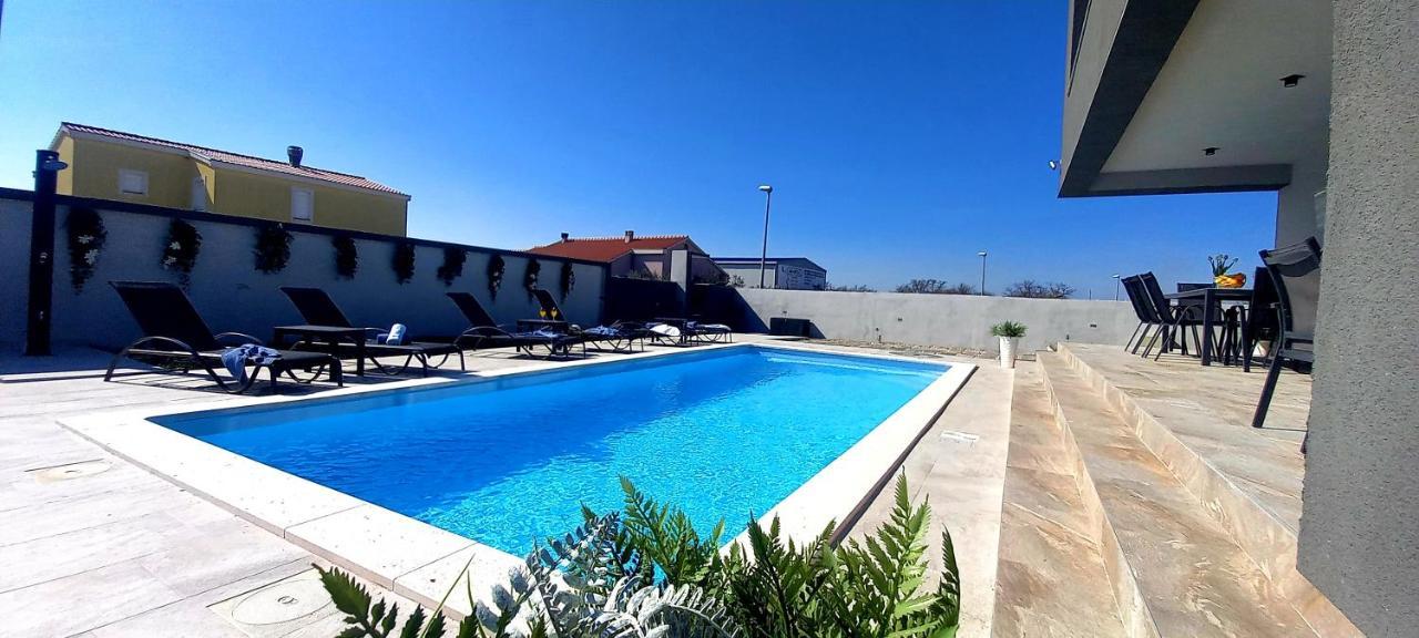 Villa Tia With Heated Pool & Jacuzzi Murvica  ภายนอก รูปภาพ