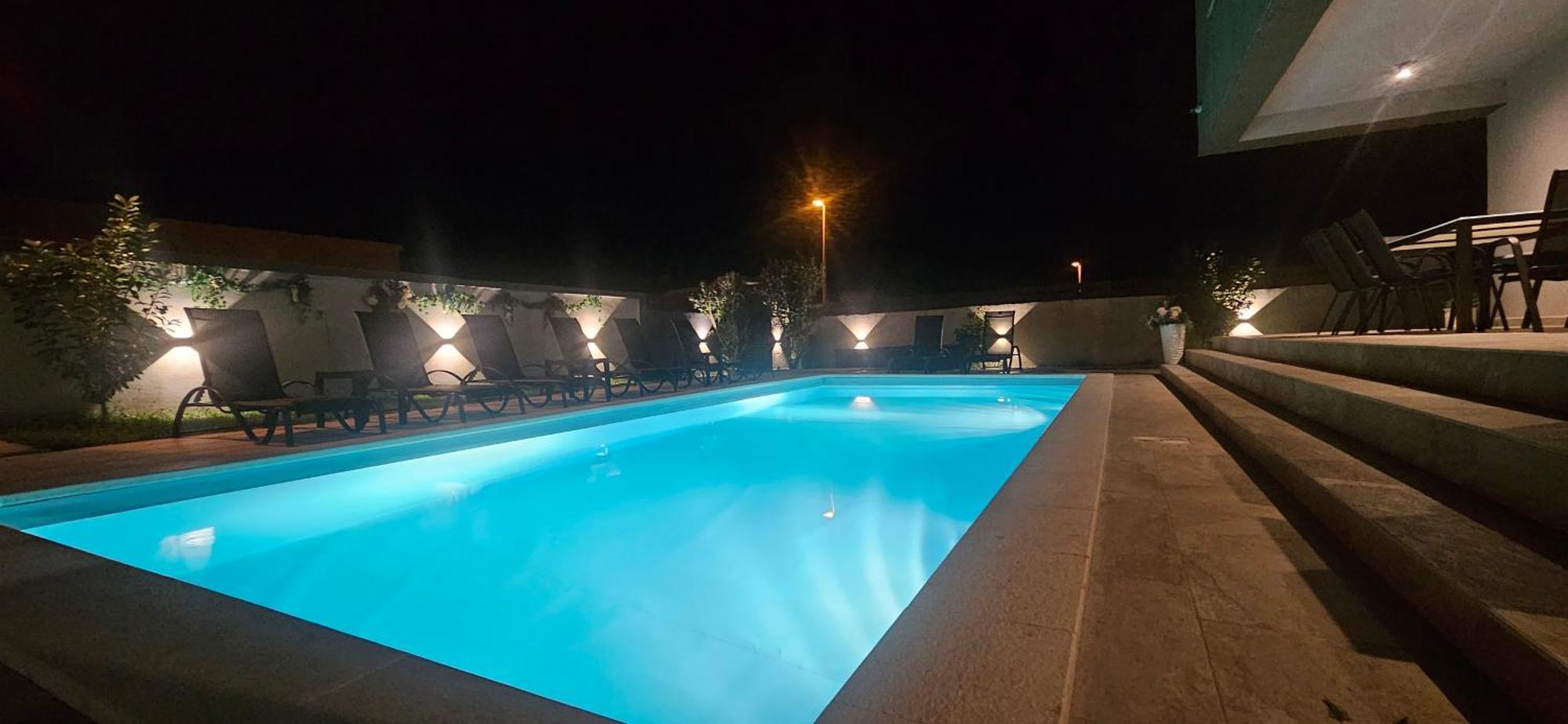 Villa Tia With Heated Pool & Jacuzzi Murvica  ภายนอก รูปภาพ